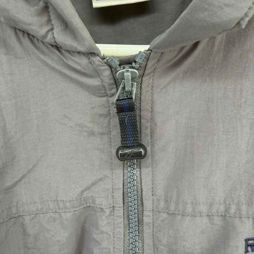 Reebok Vintage Gray Hooded Windbreaker Fleece Lined Jacket Mens Medium 0199